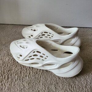 Adidas Yeezy Foam RNNR - Size 44/45 or 10.5/11US